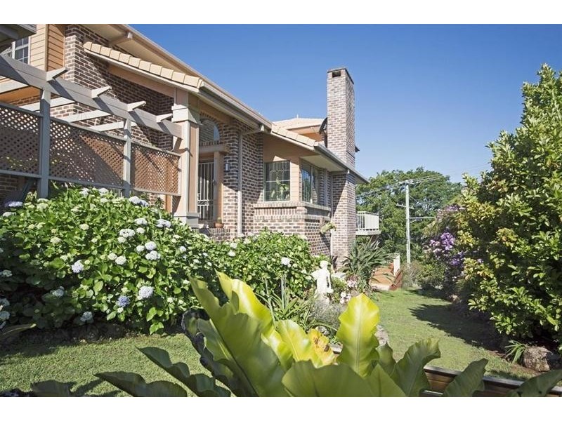 1 Tweed Heads Av, Tamborine Mountain QLD 4272