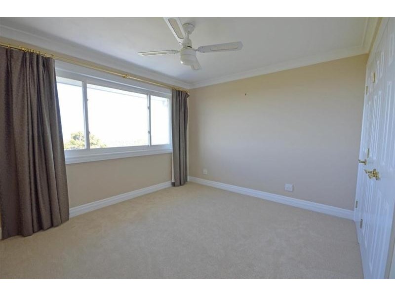 26 Paradise Drive, Tamborine Mountain QLD 4272