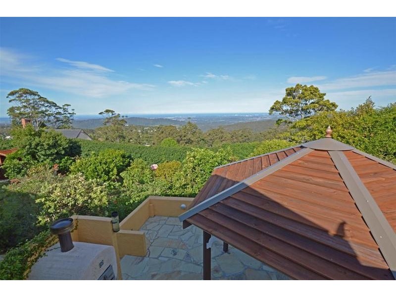 26 Paradise Drive, Tamborine Mountain QLD 4272
