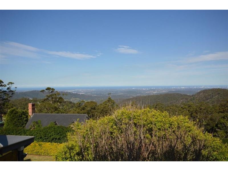 26 Paradise Drive, Tamborine Mountain QLD 4272