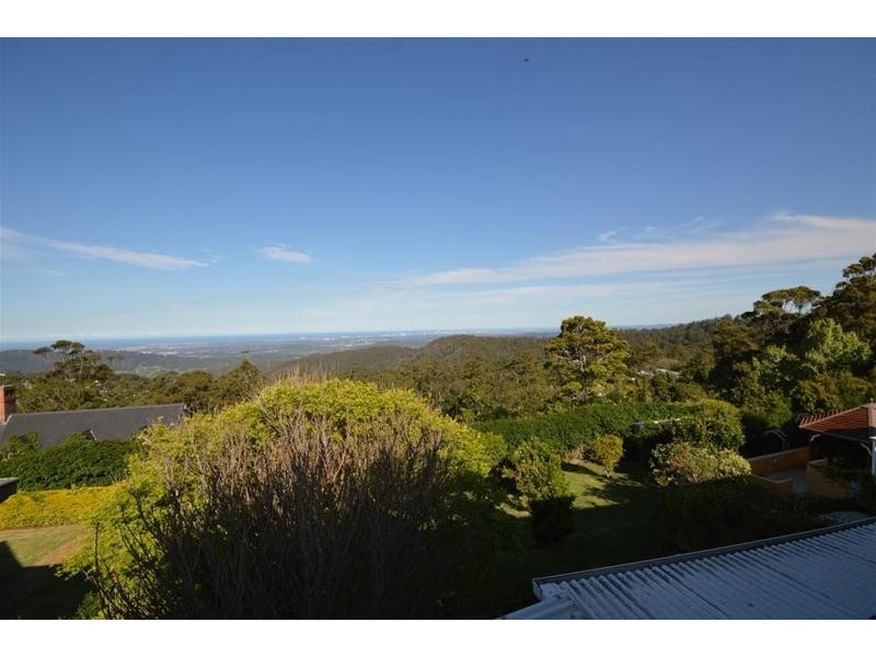 26 Paradise Drive, Tamborine Mountain QLD 4272