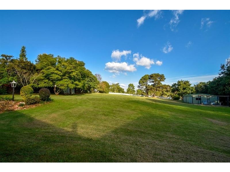 25 Bateke Road, Tamborine Mountain QLD 4272