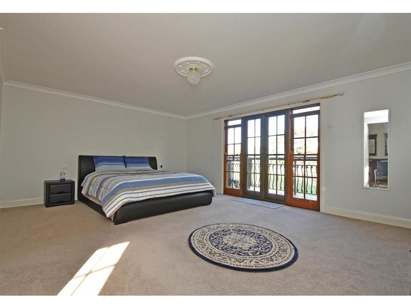 25 Bateke Road, Tamborine Mountain QLD 4272