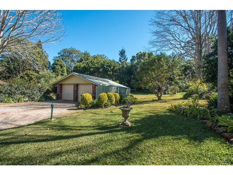 10 Winema Drive, Tamborine Mountain QLD 4272