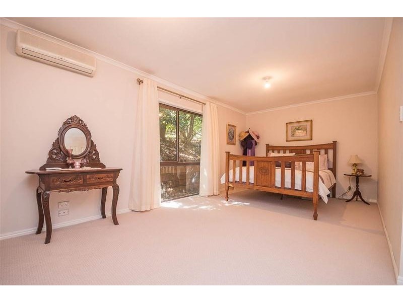 10 Winema Drive, Tamborine Mountain QLD 4272