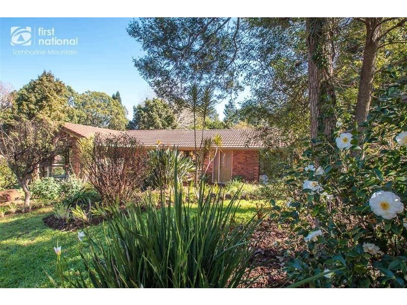 10 Winema Drive, Tamborine Mountain QLD 4272