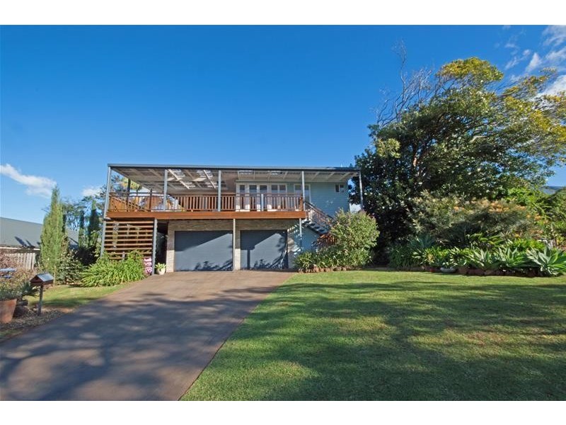 4 Golfers Crescent, Tamborine Mountain QLD 4272