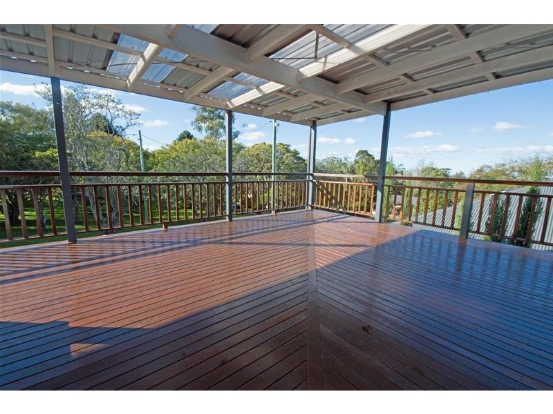 4 Golfers Crescent, Tamborine Mountain QLD 4272