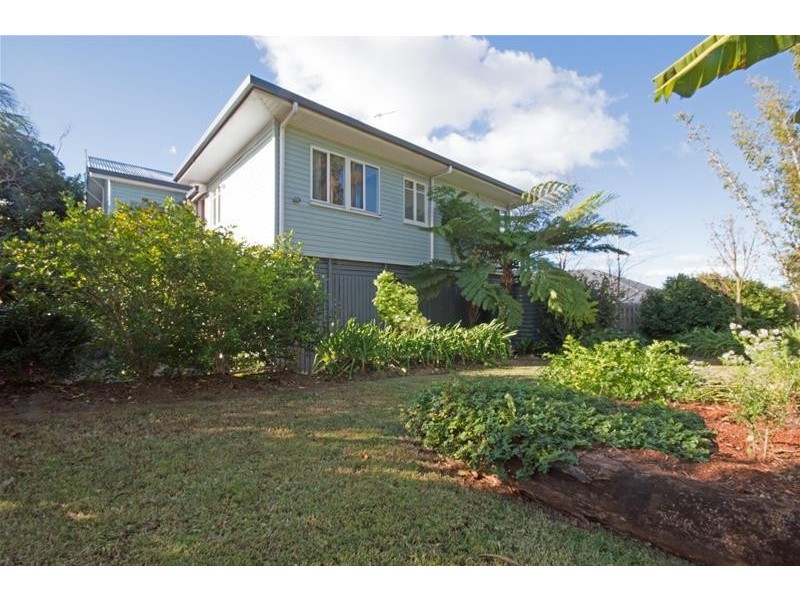 4 Golfers Crescent, Tamborine Mountain QLD 4272