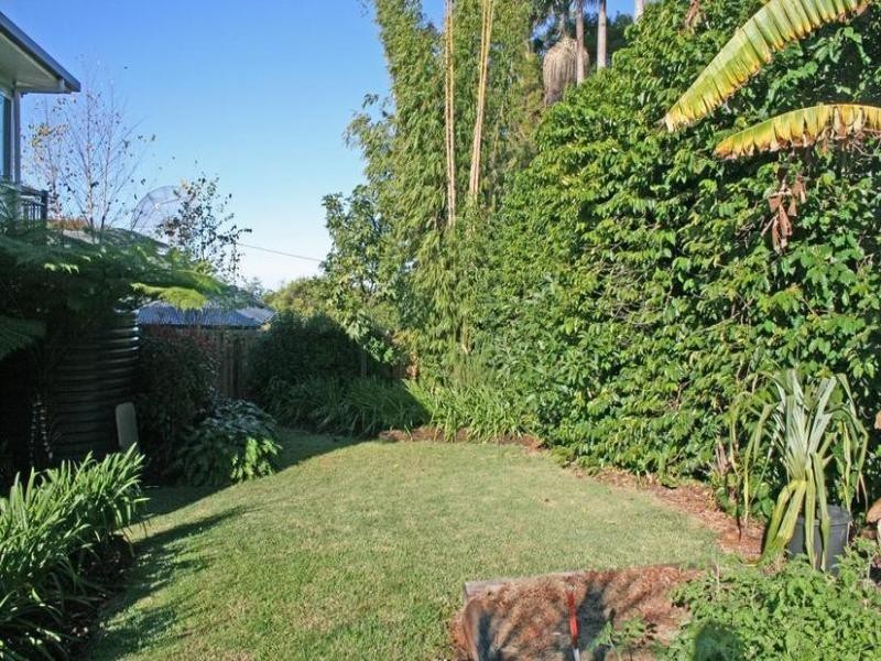 4 Golfers Crescent, Tamborine Mountain QLD 4272