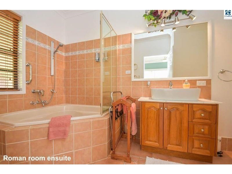 5-7 Platt Place, Tamborine Mountain QLD 4272