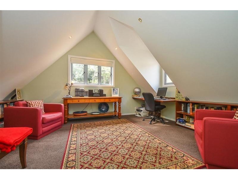 12 Meron Court, Tamborine Mountain QLD 4272