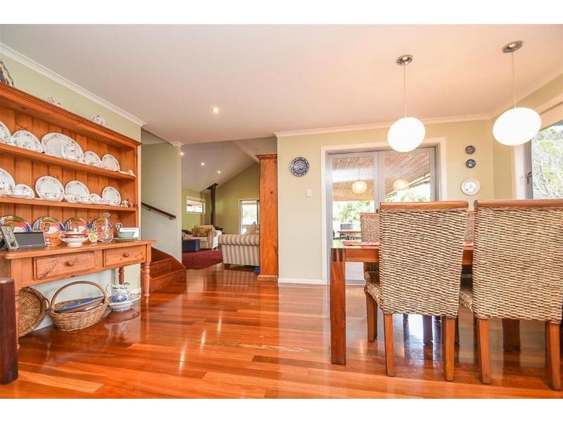 12 Meron Court, Tamborine Mountain QLD 4272