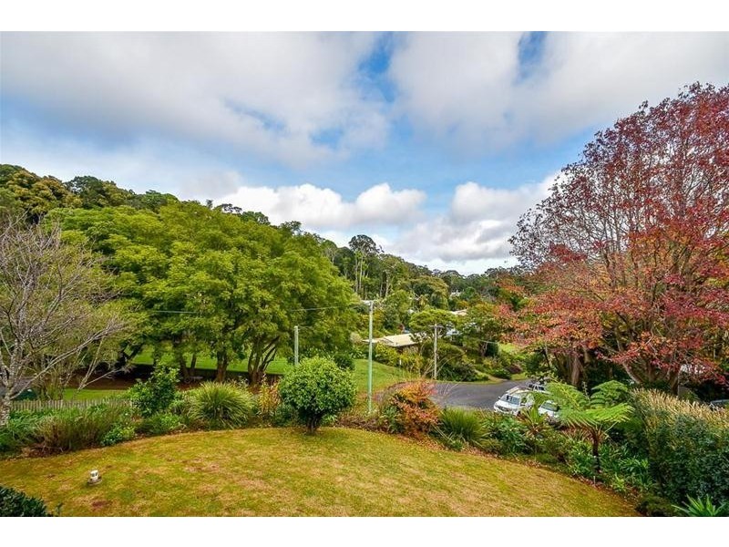 12 Meron Court, Tamborine Mountain QLD 4272