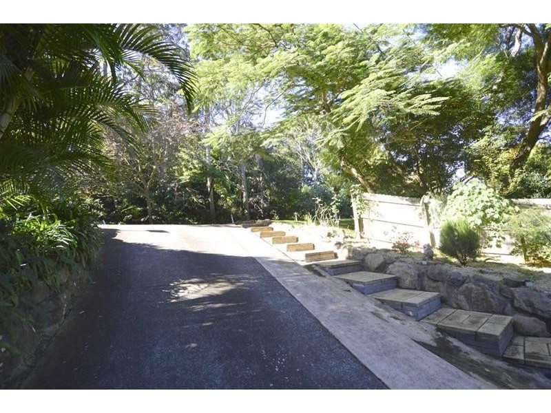 57 Pacific Parade, Tamborine Mountain QLD 4272