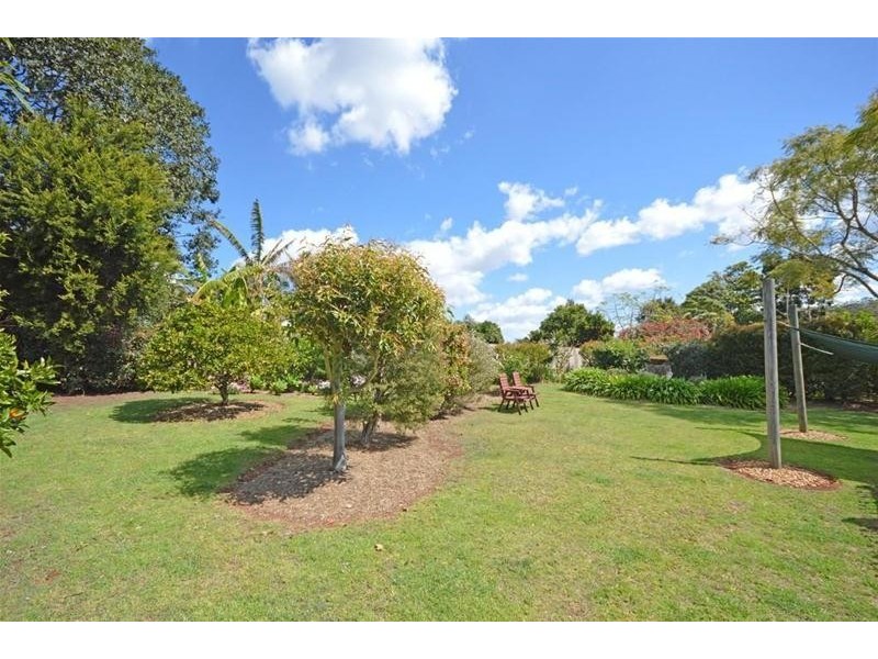 29 Chalmette Drive, North Tamborine QLD 4272