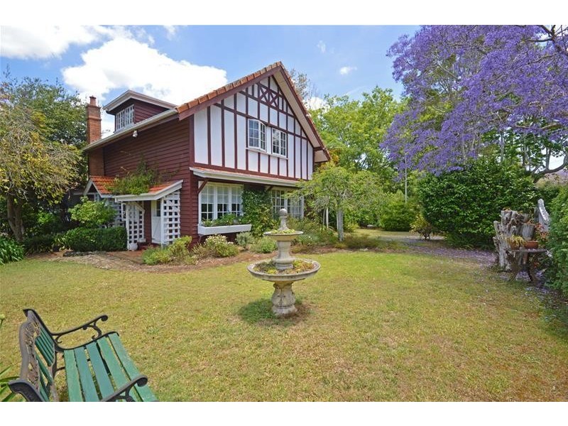 1 Cliff Way, Eagle Heights QLD 4271