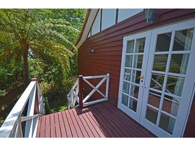 1 Cliff Way, Eagle Heights QLD 4271