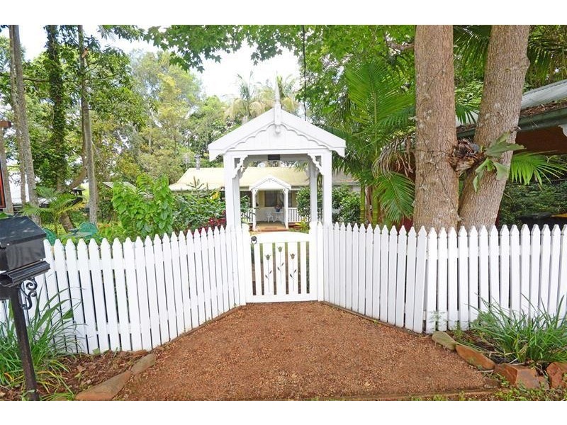 9 Wongawallan Road, Tamborine Mountain QLD 4272