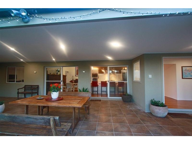 85 Bateke Road, Tamborine Mountain QLD 4272