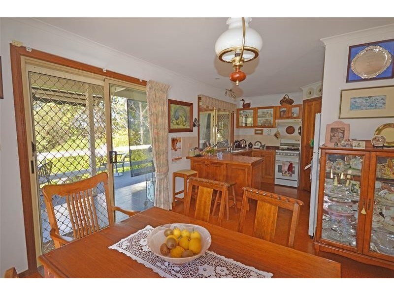 6 TOLIMA Drive, Tamborine Mountain QLD 4272