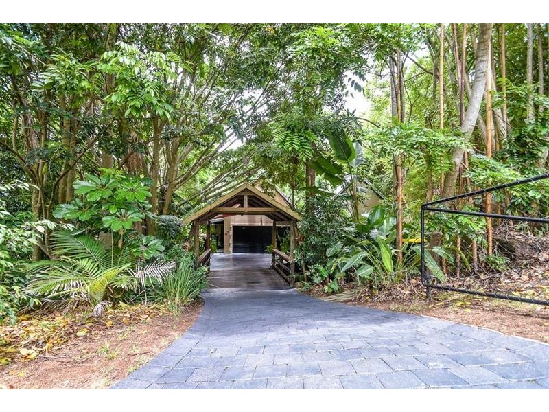 13-15 Borneo Court, Tamborine Mountain QLD 4272