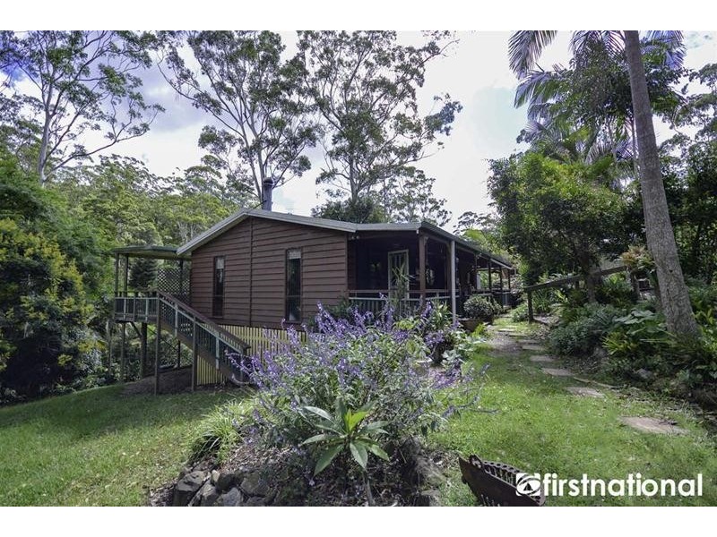 40 Kinabalu Drive, Tamborine Mountain QLD 4272