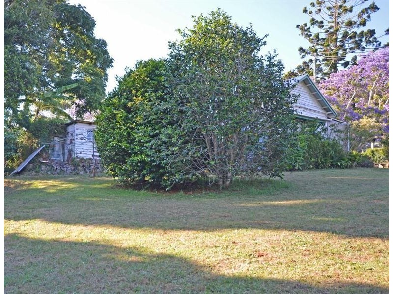 17 Beechmont Avenue, Tamborine Mountain QLD 4272