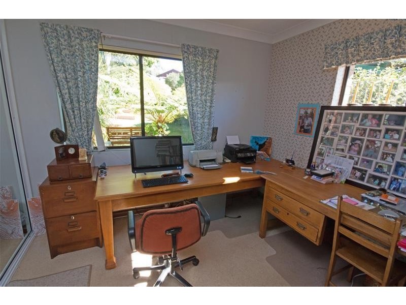 54 Paradise Drive, Tamborine Mountain QLD 4272