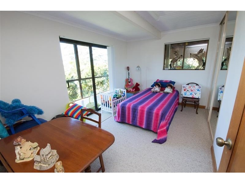 54 Paradise Drive, Tamborine Mountain QLD 4272