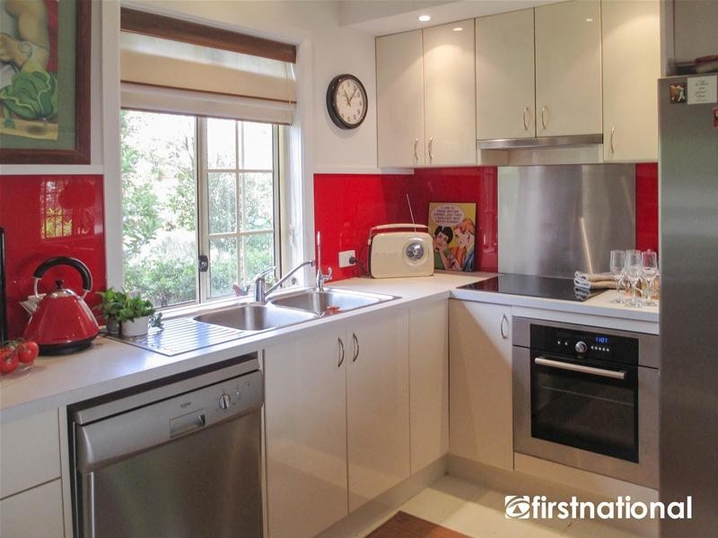 26 Central Avenue, Tamborine Mountain QLD 4272