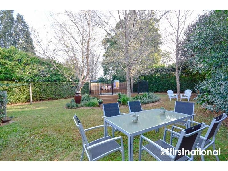 26 Central Avenue, Tamborine Mountain QLD 4272