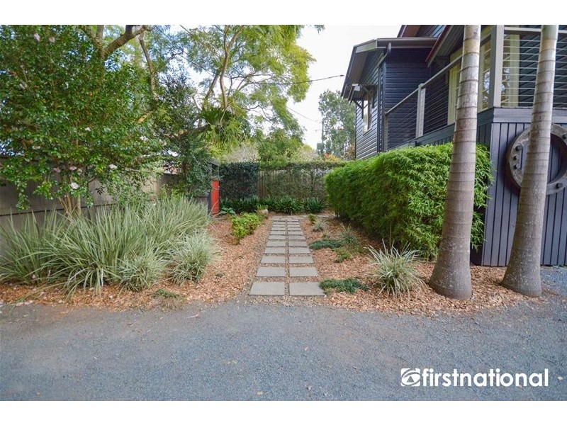 26 Central Avenue, Tamborine Mountain QLD 4272