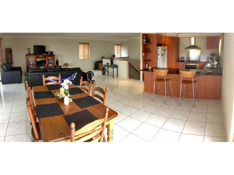 52 MAGNETIC Drive, Eagle Heights QLD 4271