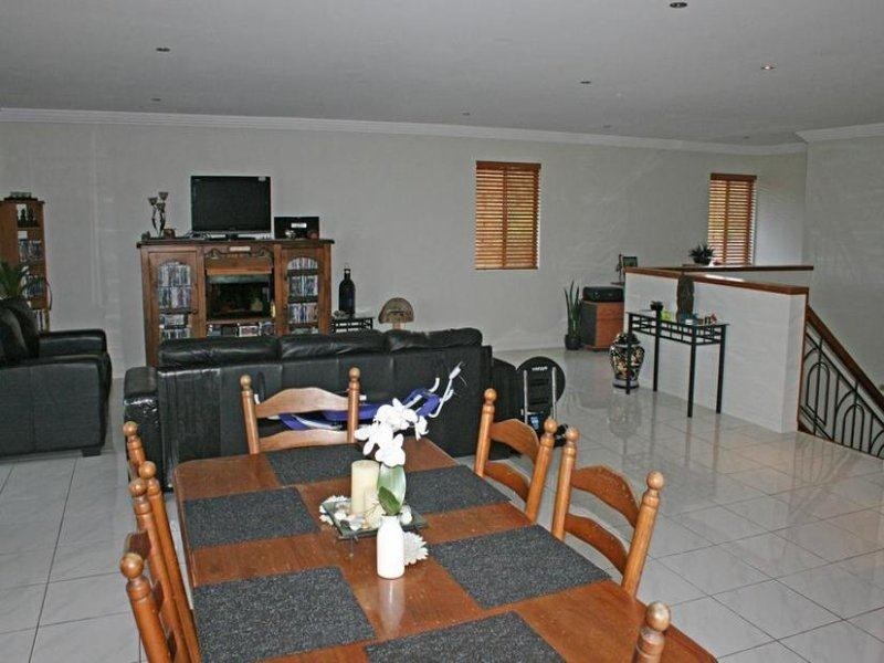 52 MAGNETIC Drive, Eagle Heights QLD 4271