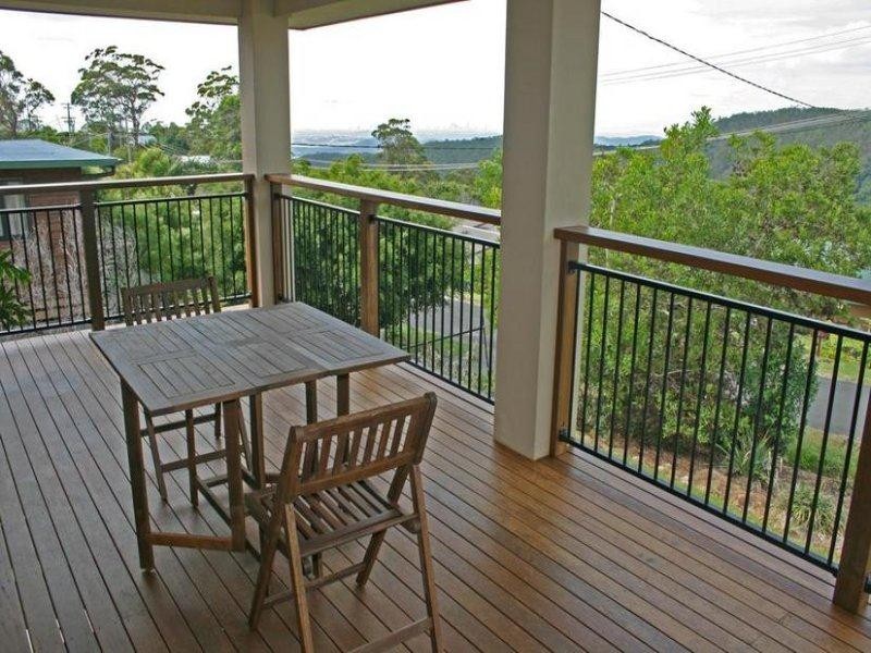 52 MAGNETIC Drive, Eagle Heights QLD 4271