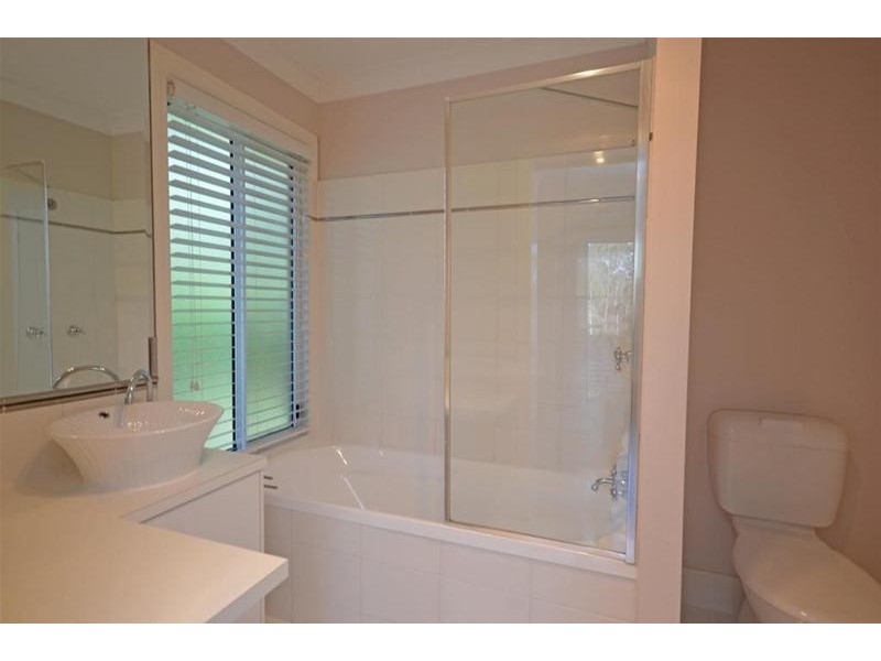 19 Magnetic Drive, Tamborine Mountain QLD 4272