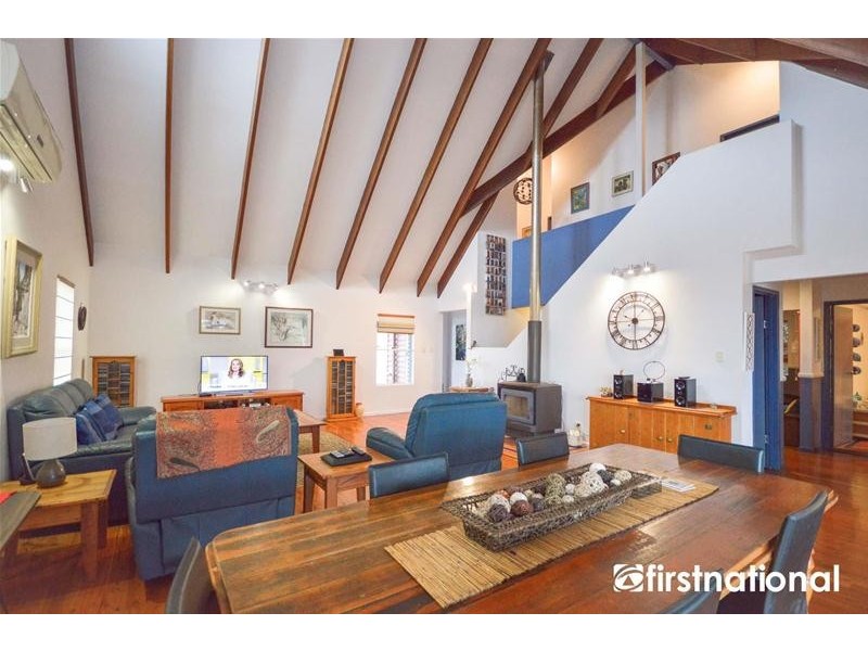 8 Eden Court, Tamborine Mountain QLD 4272