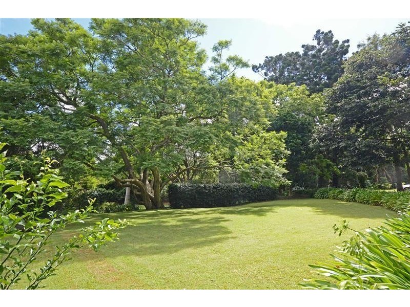 20 Ben Nevis Street, Tamborine Mountain QLD 4272