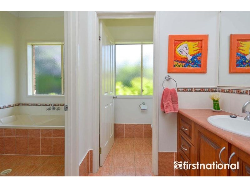 60 Bateke Road, Tamborine Mountain QLD 4272