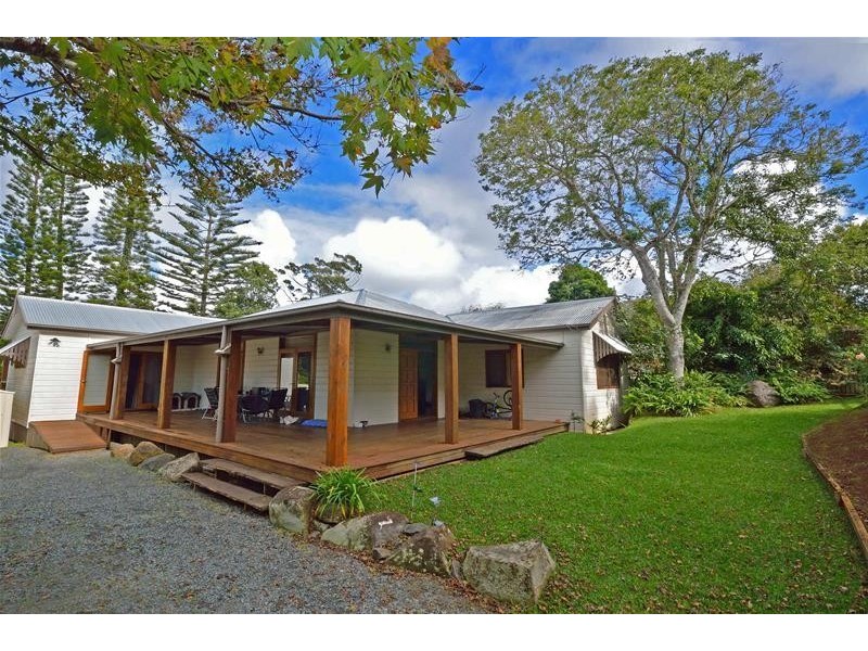 7 Beechmont Avenue, Tamborine Mountain QLD 4272