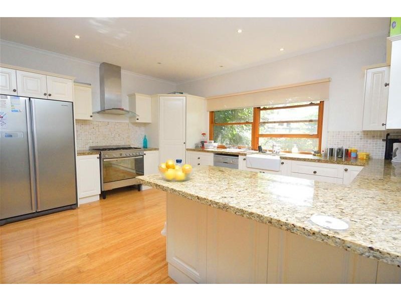 7 Beechmont Avenue, Tamborine Mountain QLD 4272