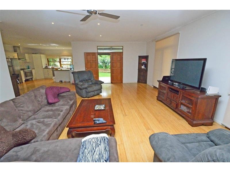 7 Beechmont Avenue, Tamborine Mountain QLD 4272