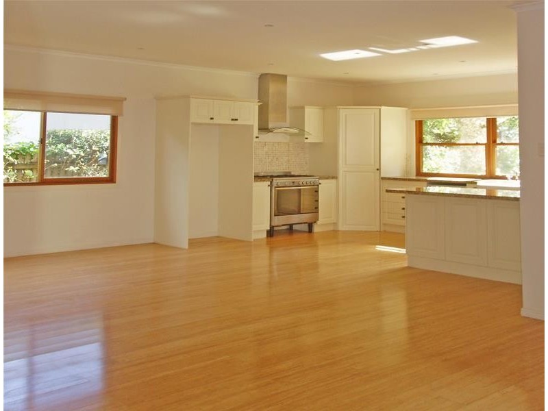 7 Beechmont Avenue, Tamborine Mountain QLD 4272