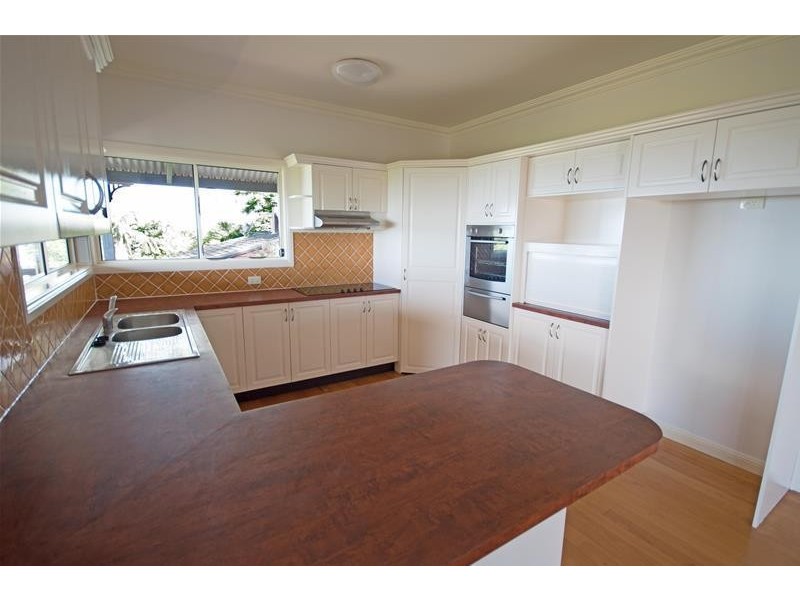 29 Witherby Cresent, Tamborine Mountain QLD 4272