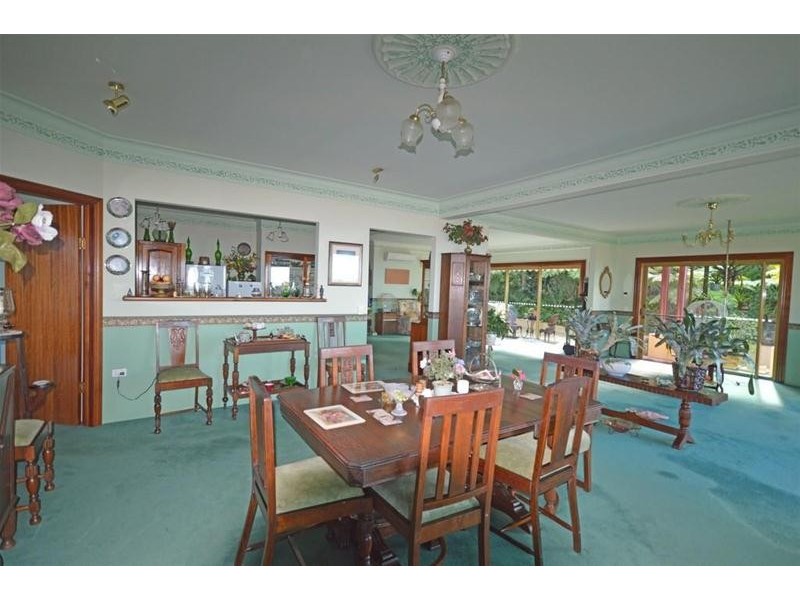 13-17 Eagles Retreat Place, Tamborine Mountain QLD 4272