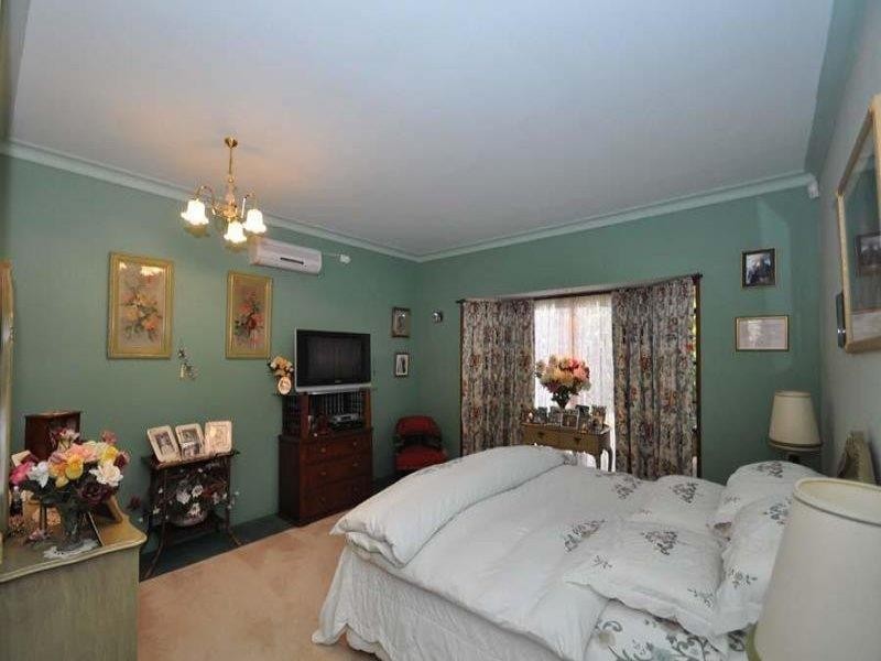 13-17 Eagles Retreat Place, Tamborine Mountain QLD 4272