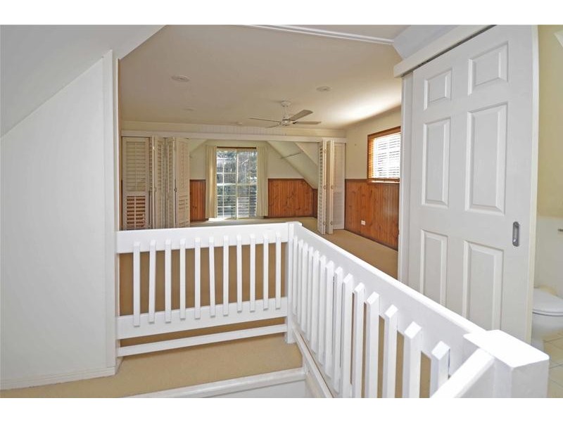 8 Kamet Court, Tamborine Mountain QLD 4272