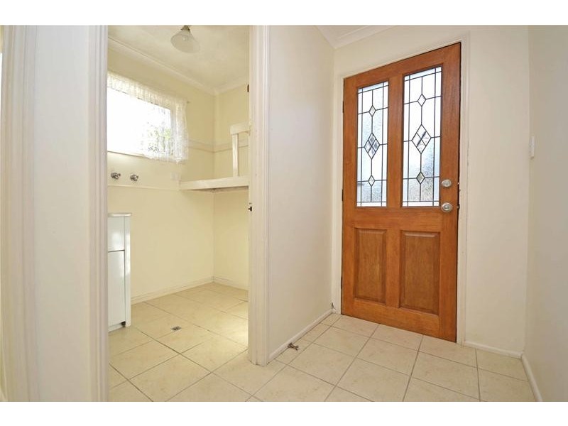 8 Kamet Court, Tamborine Mountain QLD 4272