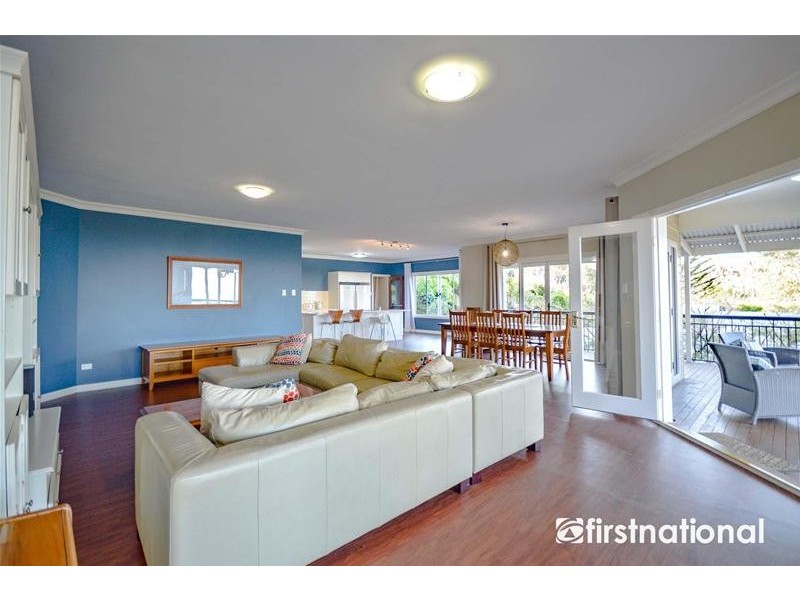 100 Contour Road, Tamborine Mountain QLD 4272